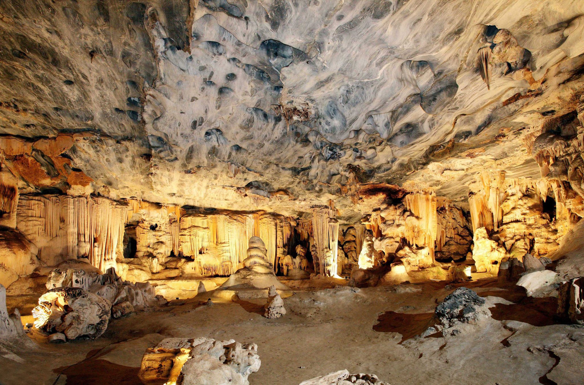 cango-caves-oudtshoorn