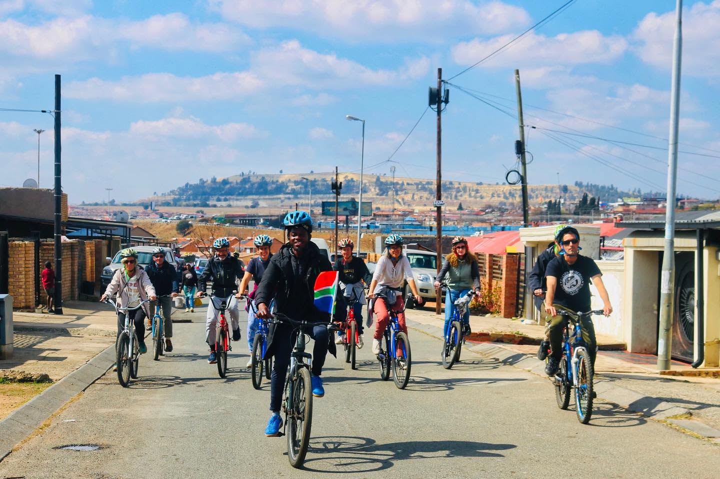 Fietstour door de straten van Soweto met gids van Lebo