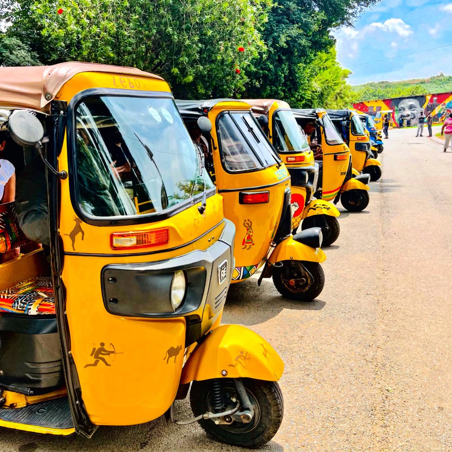 tuk tuk lebo´s backpackers soweto