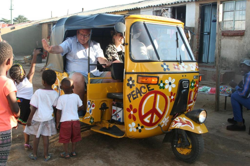 tuk-tuk-tour-soweto-zuid-afrika